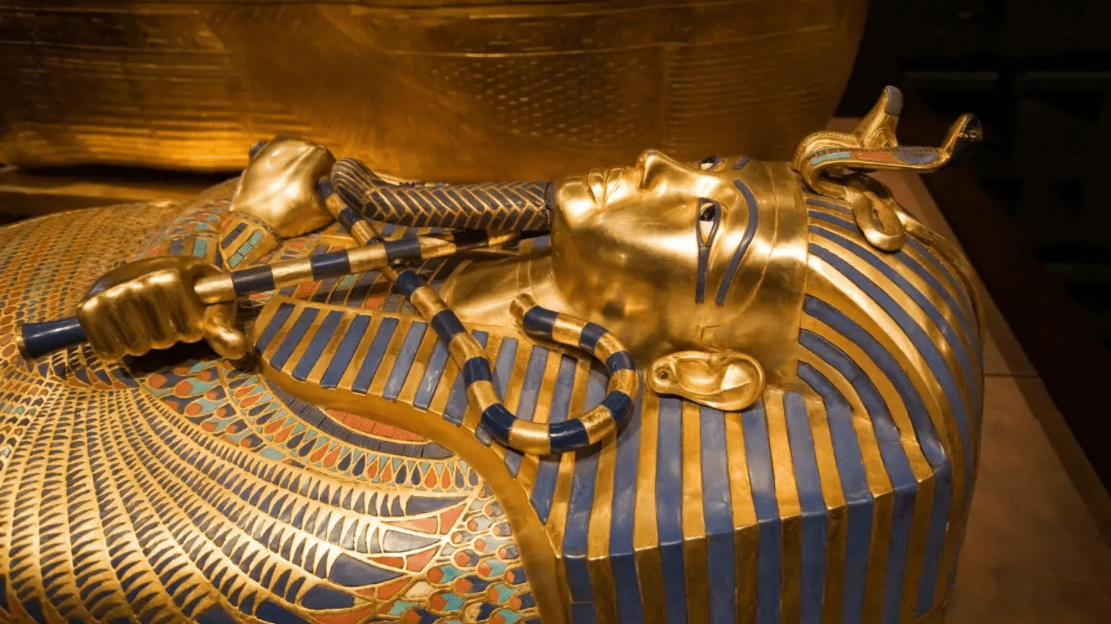 What Made King Tutankhamun's Tomb So Special? A Tour Through History . banner