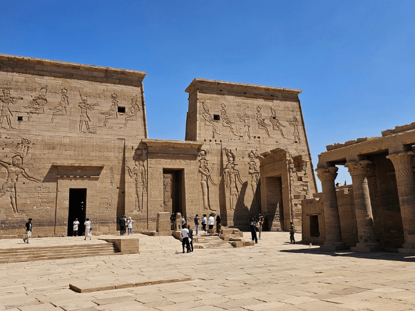Experience Egypt in a Whole New Way through Private Access and VIP Tours