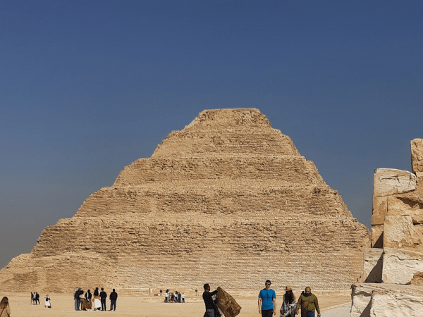 The 6 Step-Pyramid