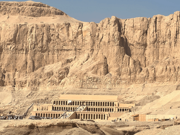 Visita al templo de la reina Hatshepsut.