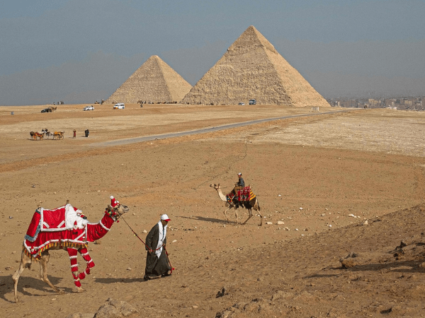 Recorrido por las pirámides de Giza