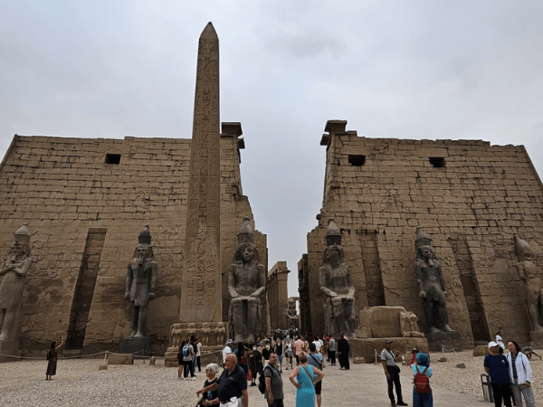 Espectáculo de luz y sonido en el templo de Karnak (visita opcional)