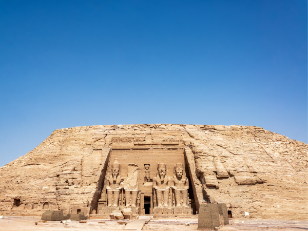 Tour opcional para visitar los templos de Abu Simbel.