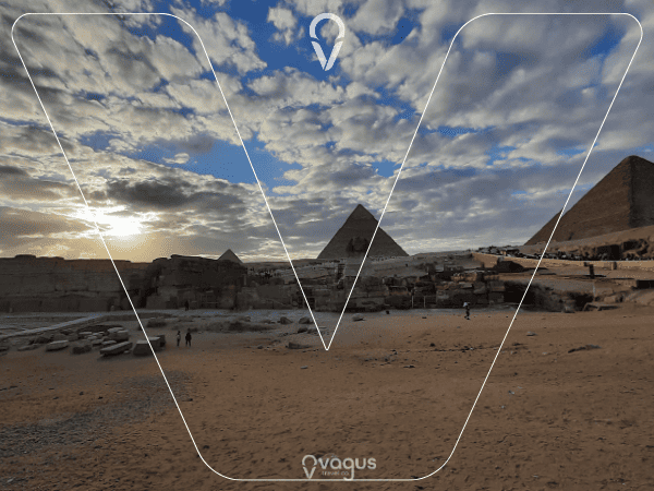 See the 3 Pyramids in Panoramic view