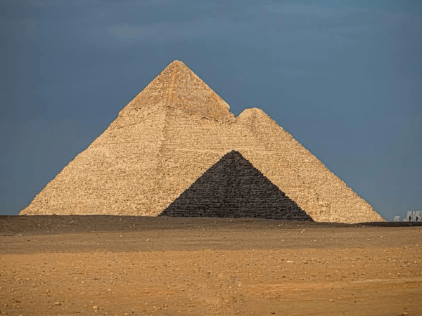 See the 3 Pyramids in Panoramic view